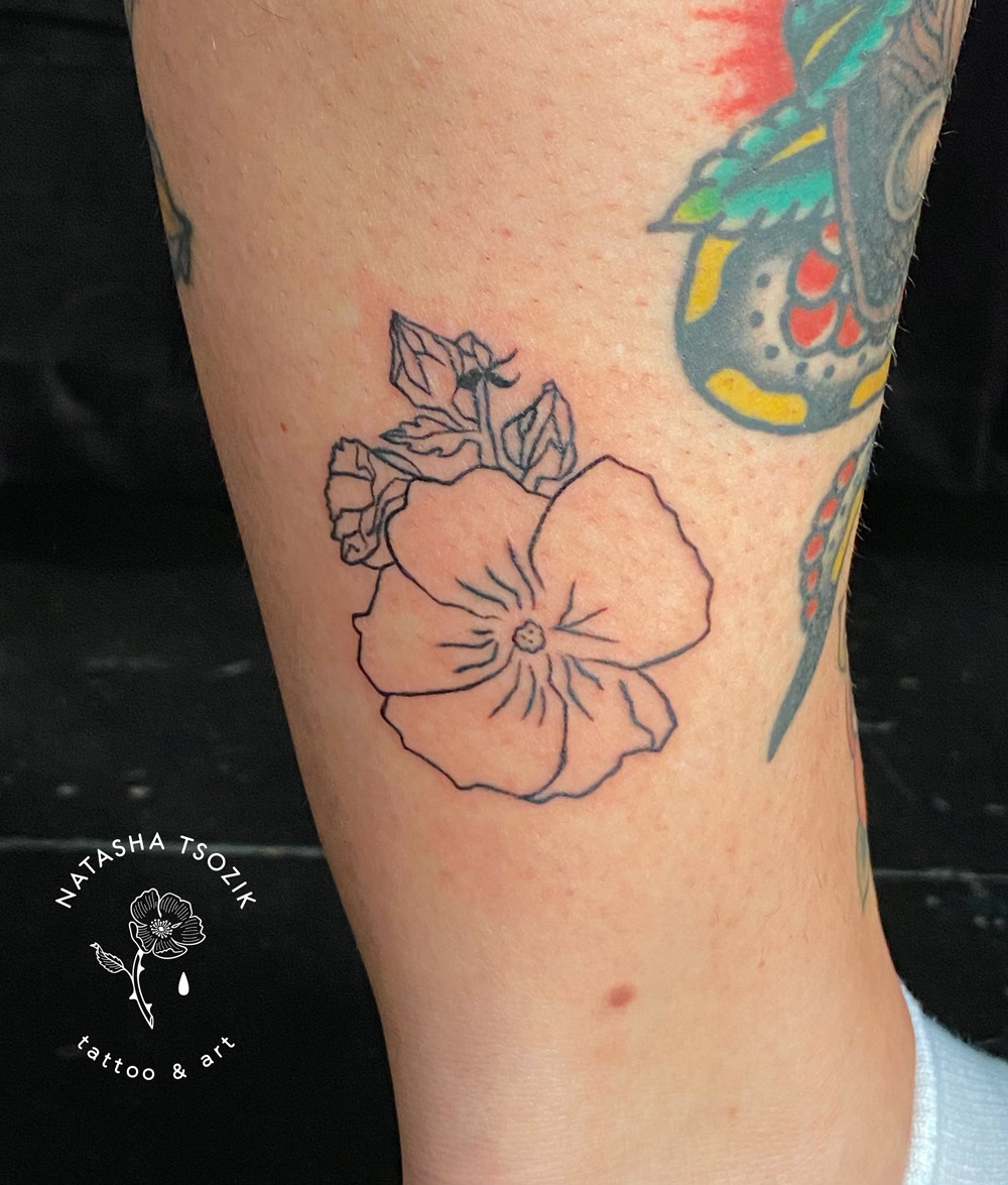 The first part of my new tattoo - hollyhocks! The beginning of a sleeve by  @liannemoule -it is SO BEAUTIFUL. I am delighted #… | Ink tattoo, Tattoos,  Tattoo artists